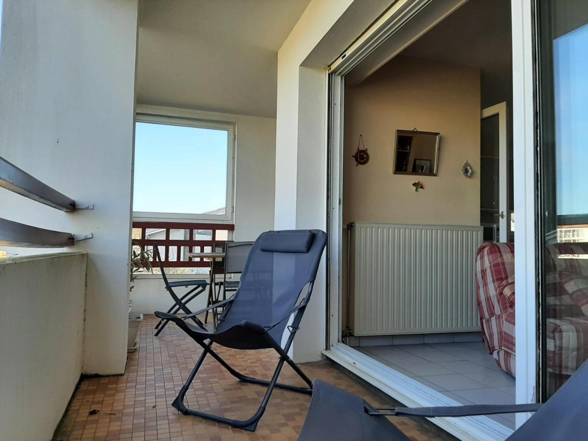 Lumineux Avec Terrasse A 2 Pas De La A - Fr-1-239-623 *